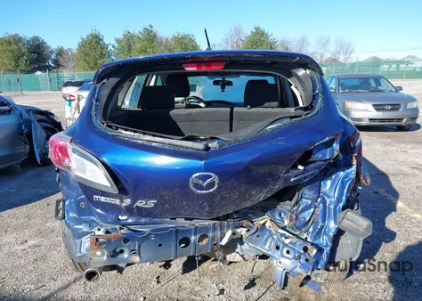 2013 Mazda Mazda3 I Touring z USA, uszkodzony, nr VIN JM1BL1LP4D1774430